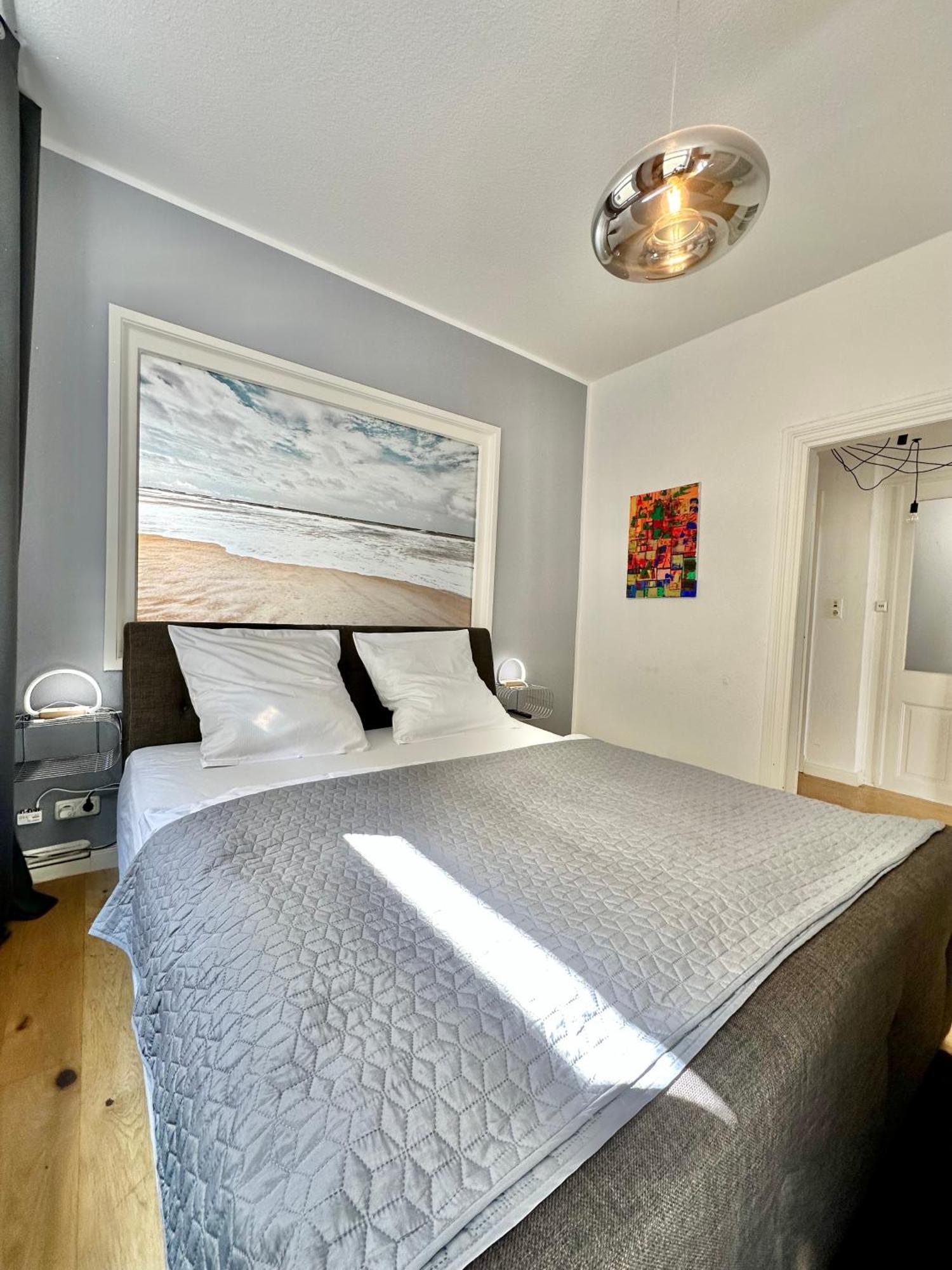 Geraeumiges City-Apartment Mit 2 Badezimmer Und Parkplaetzen D46-Og Oldenburg Kültér fotó