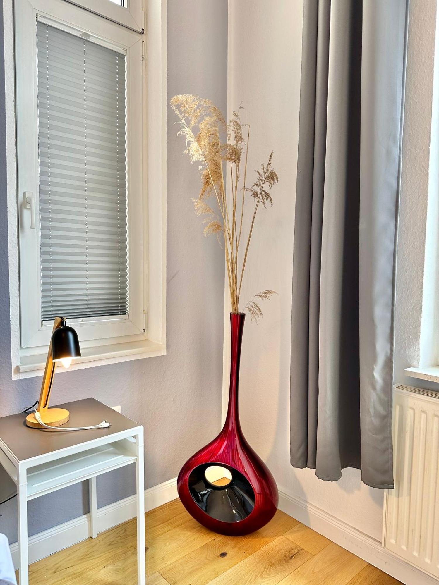 Geraeumiges City-Apartment Mit 2 Badezimmer Und Parkplaetzen D46-Og Oldenburg Kültér fotó