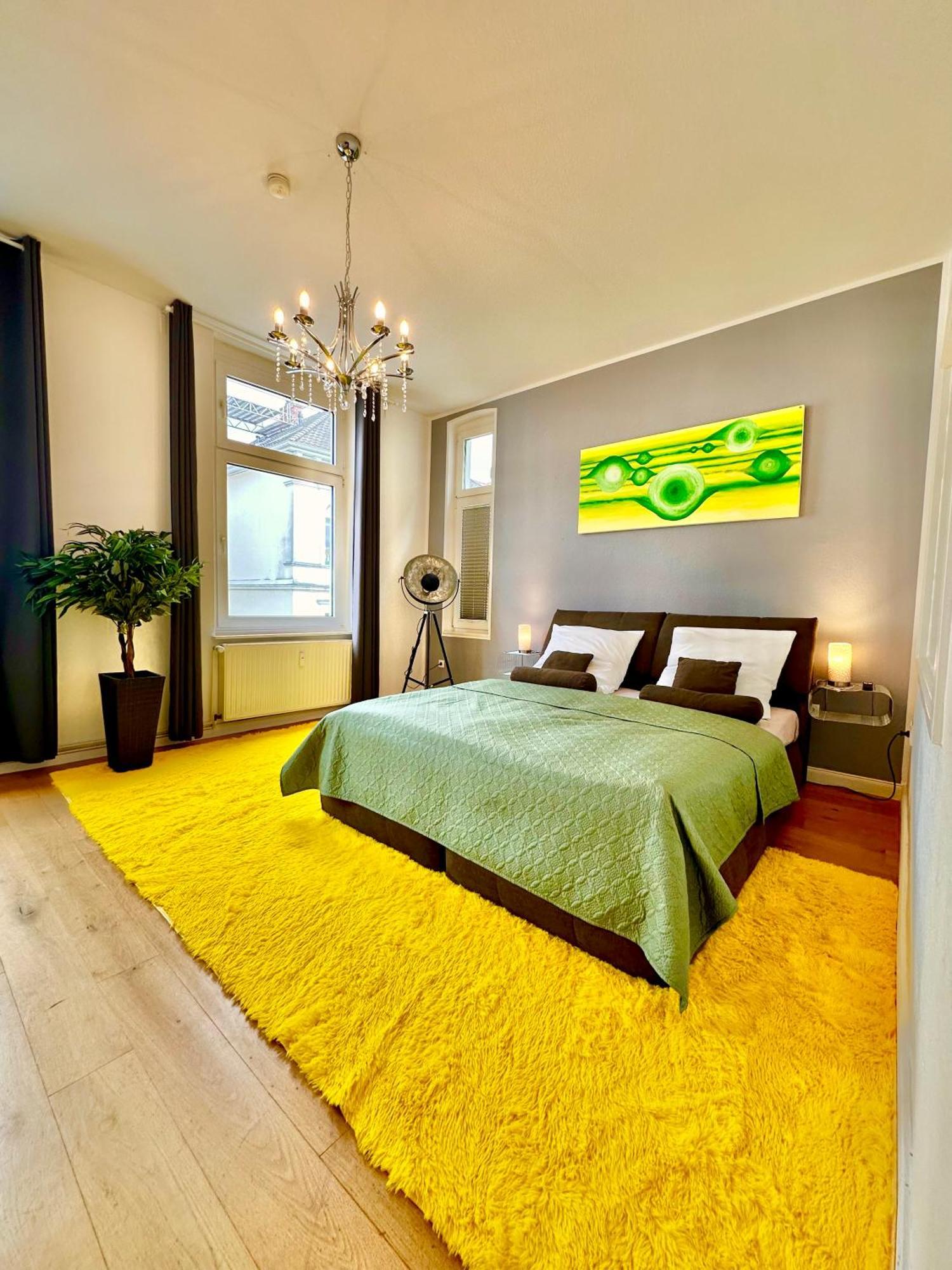 Geraeumiges City-Apartment Mit 2 Badezimmer Und Parkplaetzen D46-Og Oldenburg Kültér fotó