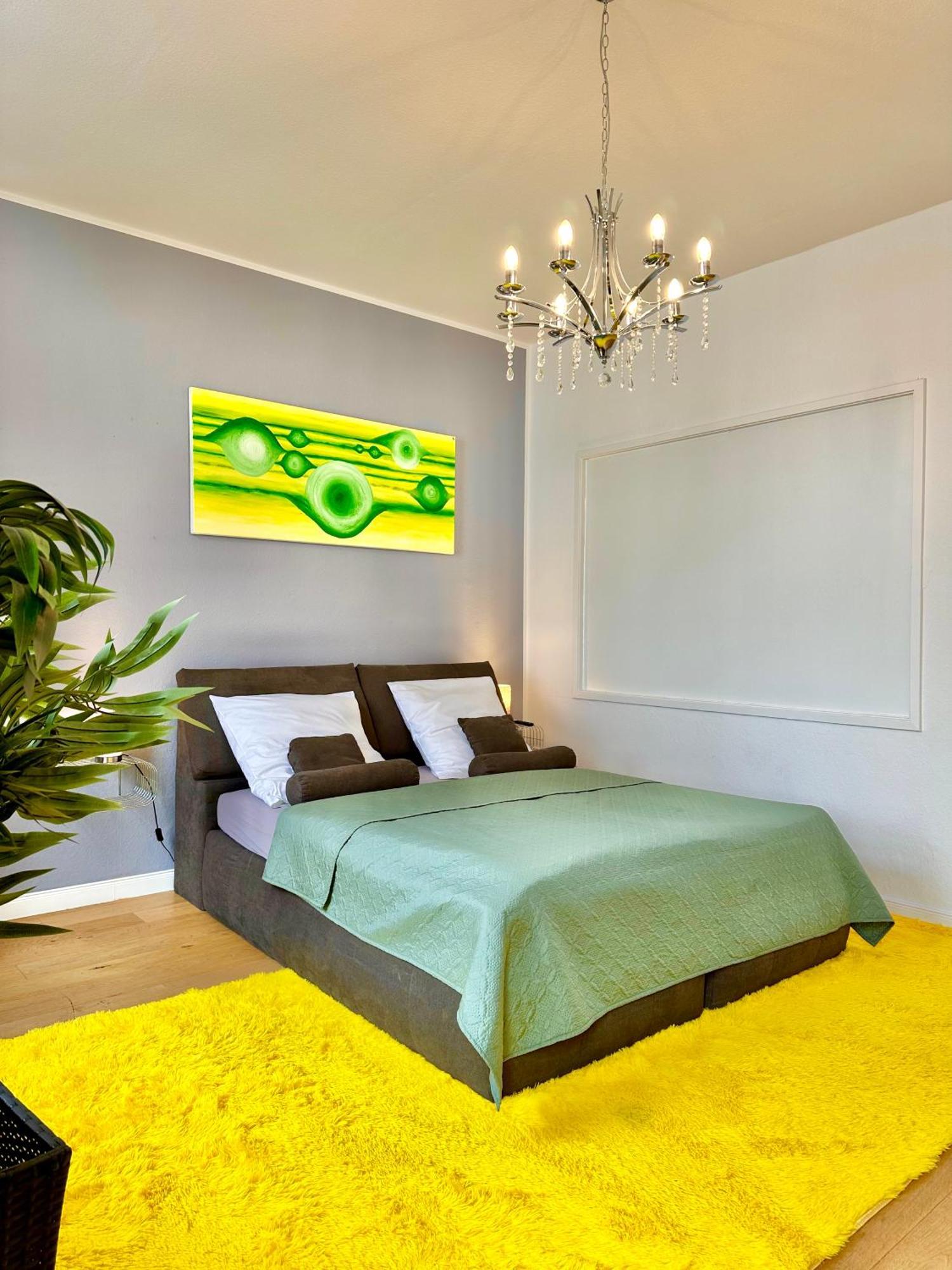 Geraeumiges City-Apartment Mit 2 Badezimmer Und Parkplaetzen D46-Og Oldenburg Kültér fotó