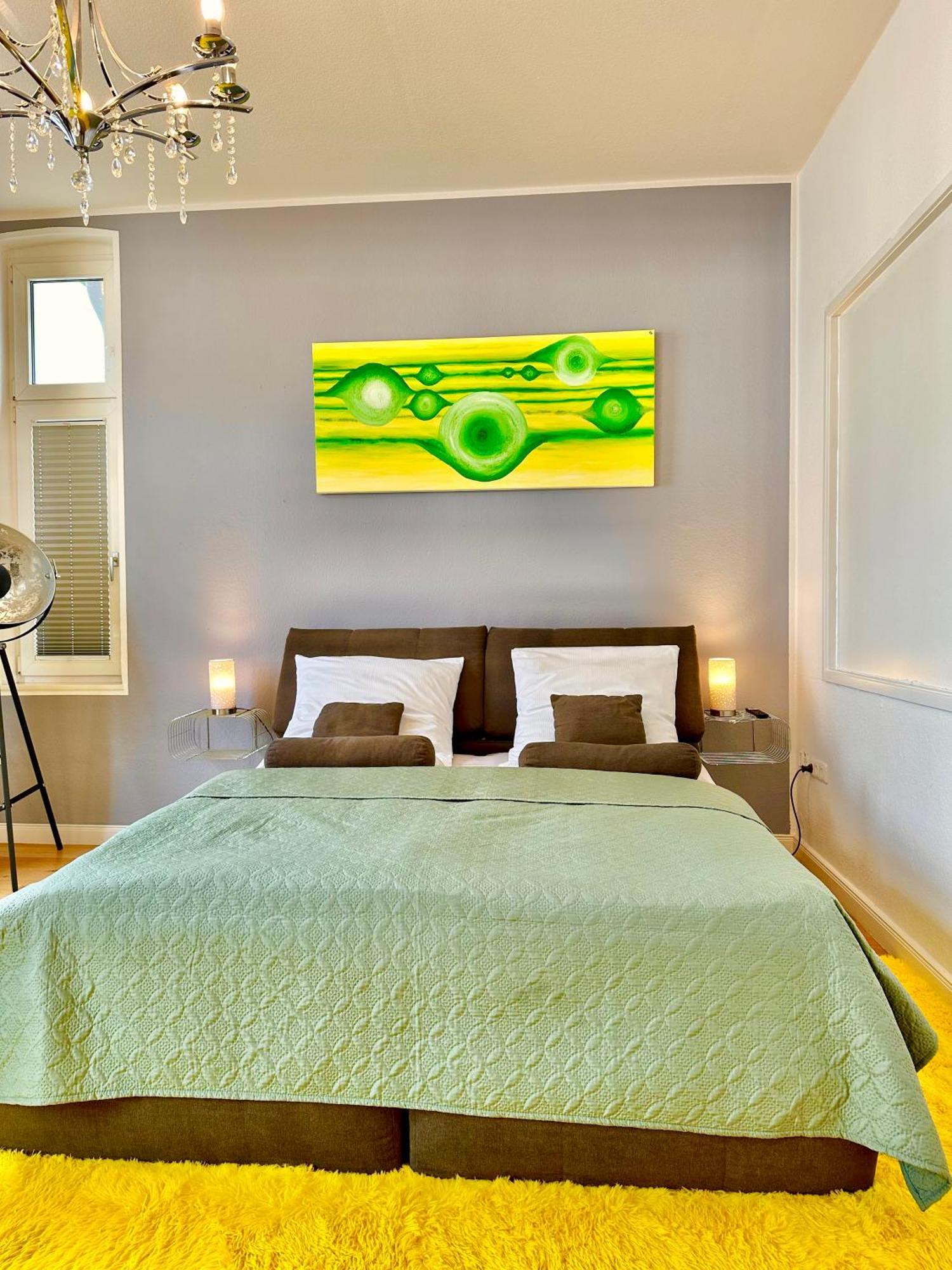 Geraeumiges City-Apartment Mit 2 Badezimmer Und Parkplaetzen D46-Og Oldenburg Kültér fotó